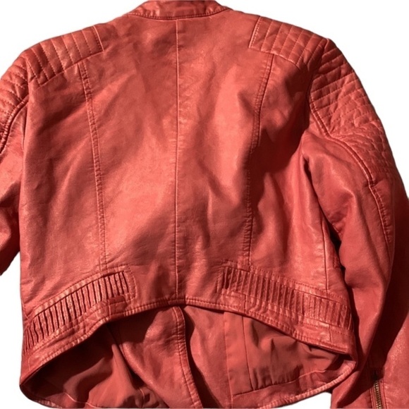 GUESS pink crop faux leather jacket XS - Picture 2 of 11